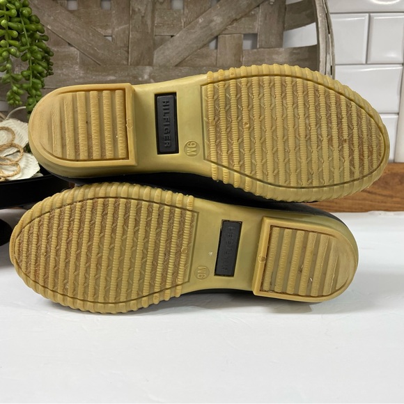 Tommy Hilfiger Ricky Contrast Trim Black Duck Boots - Picture 9 of 10